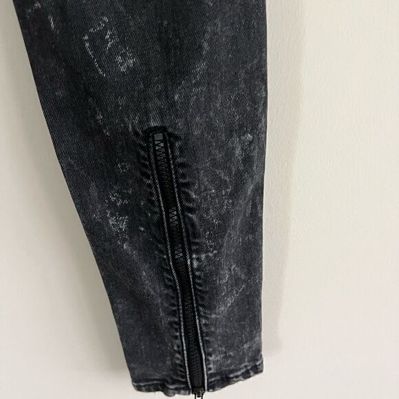 Blank Denim Charcoal Stonewash Jeans. EUC - Picture 2 of 7
